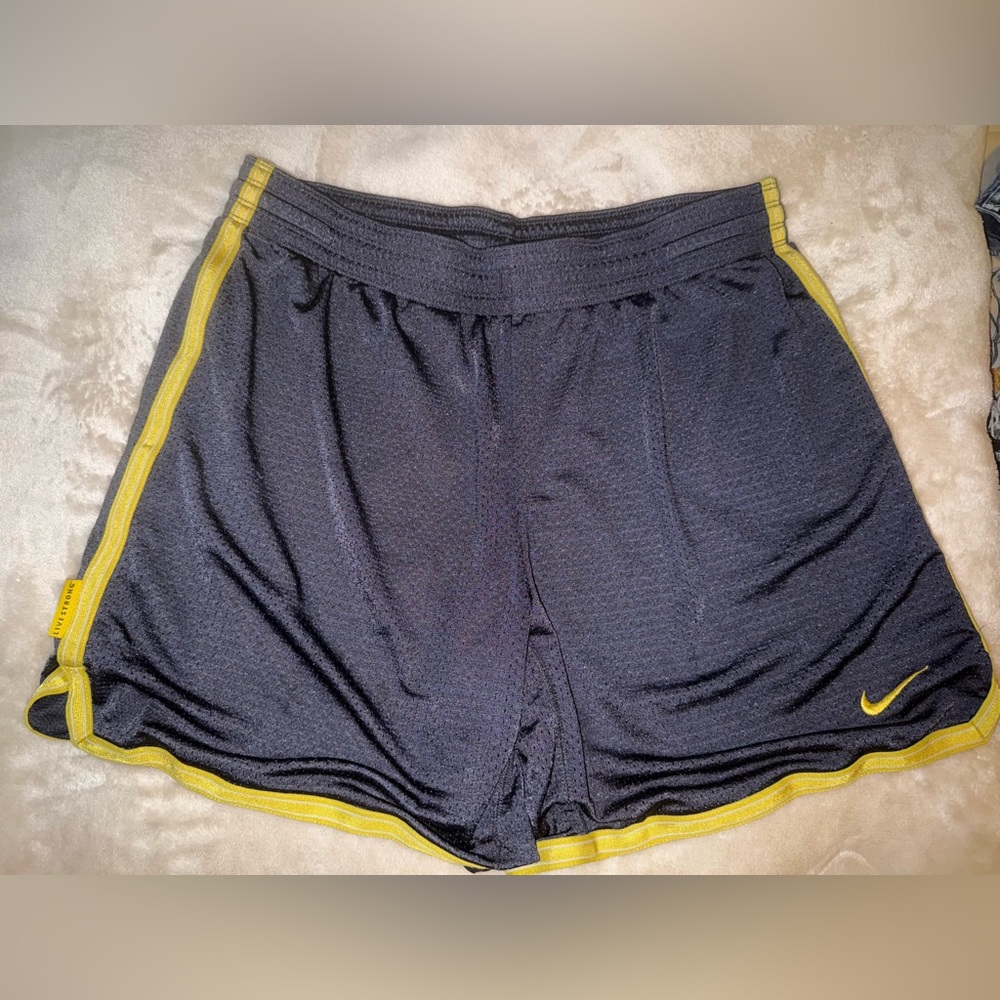 Nike LIVESTRONG Vintage Dri-Fit Athletic Shorts Black Yellow Mesh Basketball Y2K